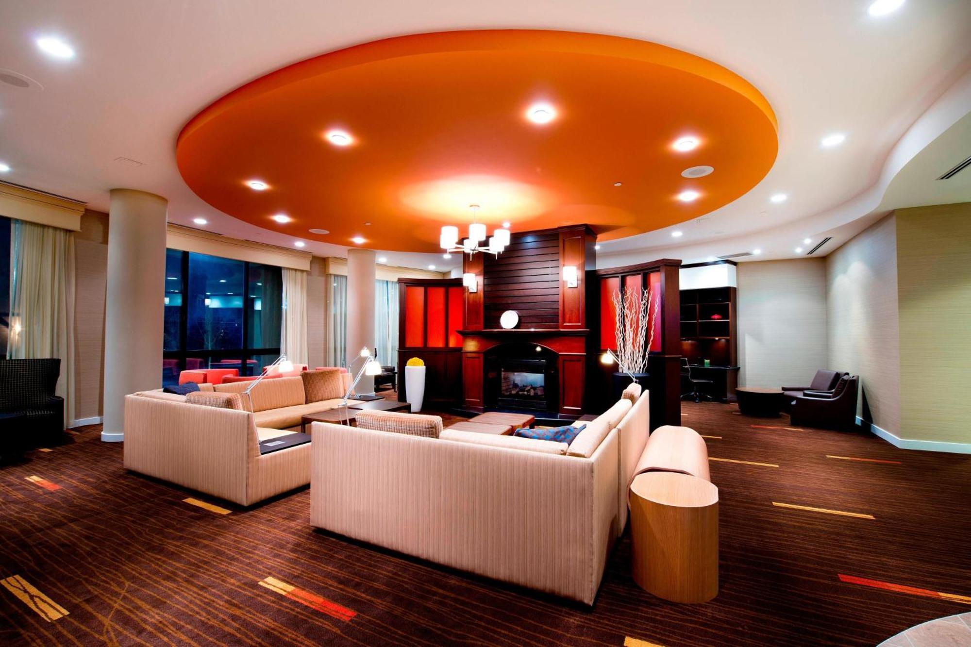 Courtyard By Marriott Mississauga-Airport Corporate Centre West Hotel Екстериор снимка