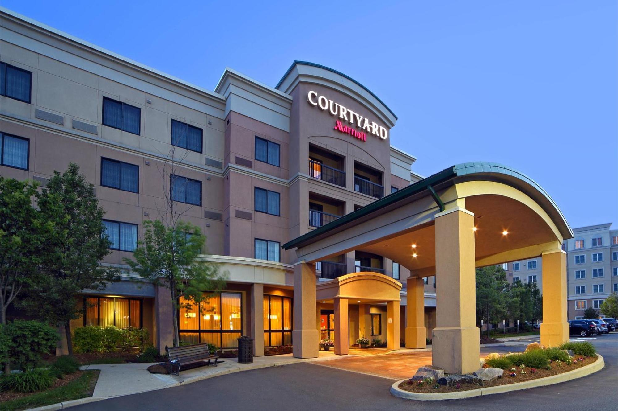 Courtyard By Marriott Mississauga-Airport Corporate Centre West Hotel Екстериор снимка